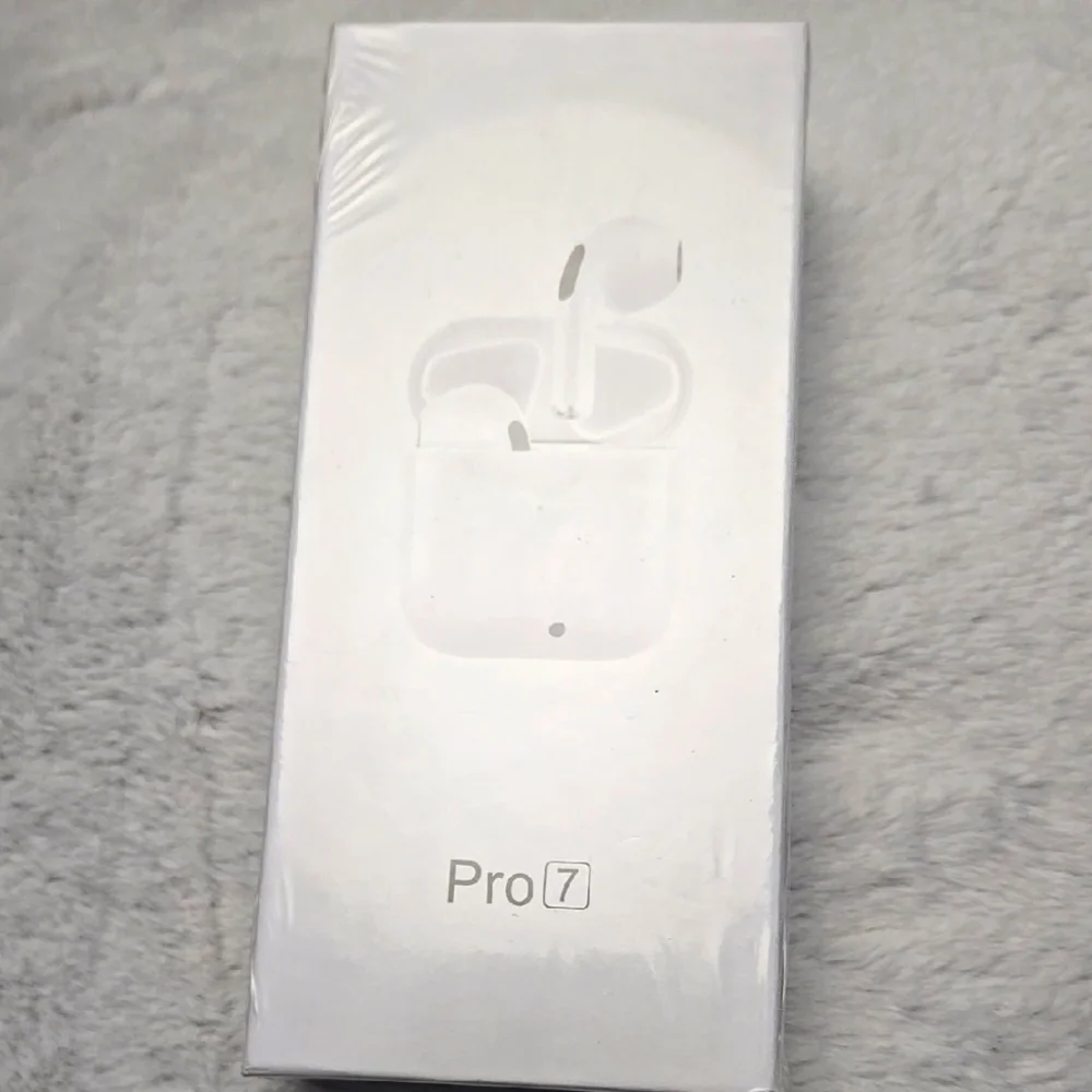 Pro 7 Wireless Earbuds - White